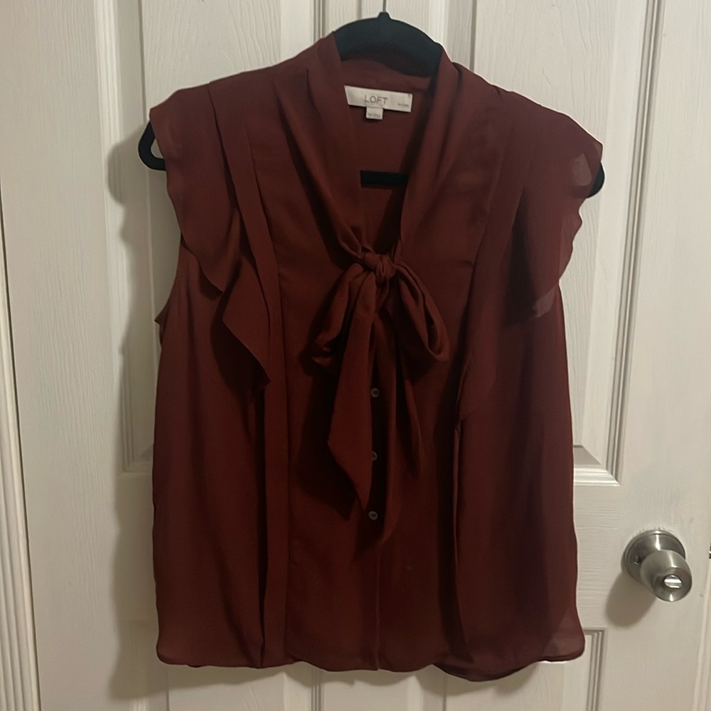 Loft tie from bottom down blouse with flutter sleeves